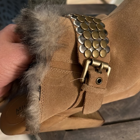 🎉Like new, Michael Kors, fur wedge booties, w/ metallic bead design - Picture 6 of 8